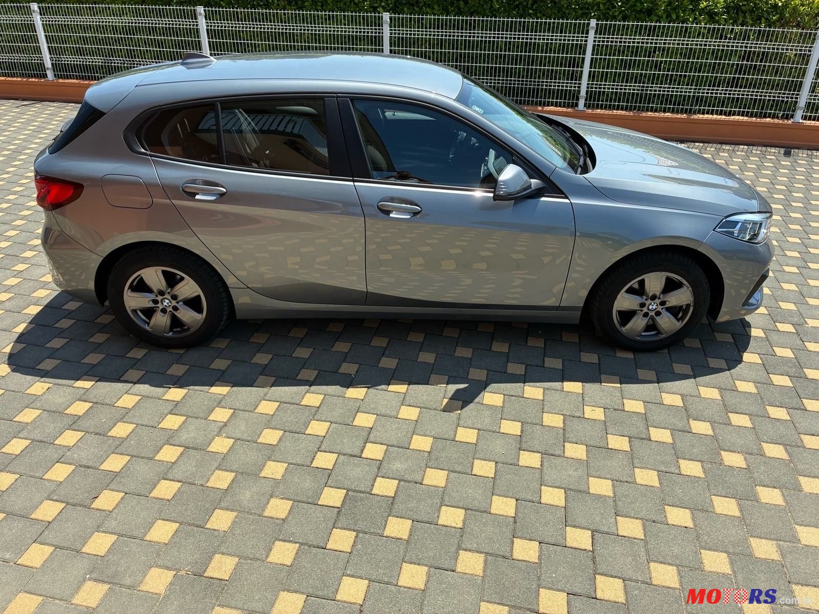 2022' BMW Serija 1 116D photo #3