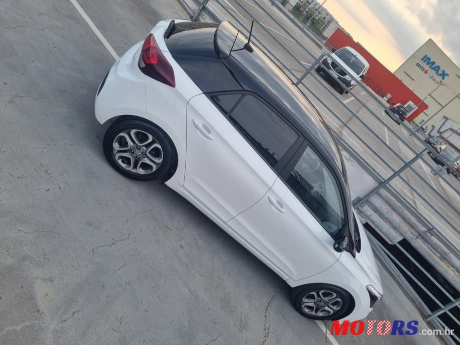 2020' Hyundai i20 1,0 T-Gdi photo #5