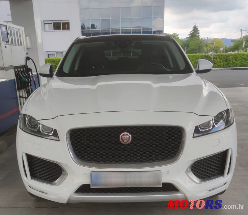 2016' Jaguar F-Pace 2.0 D photo #1