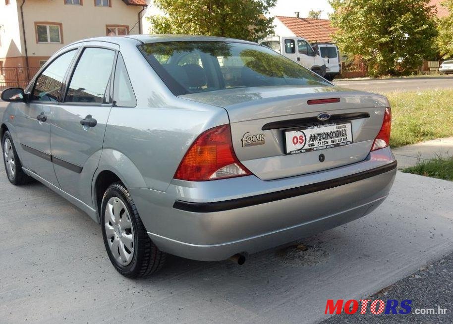 2003' Ford Focus 1,4 16V photo #1