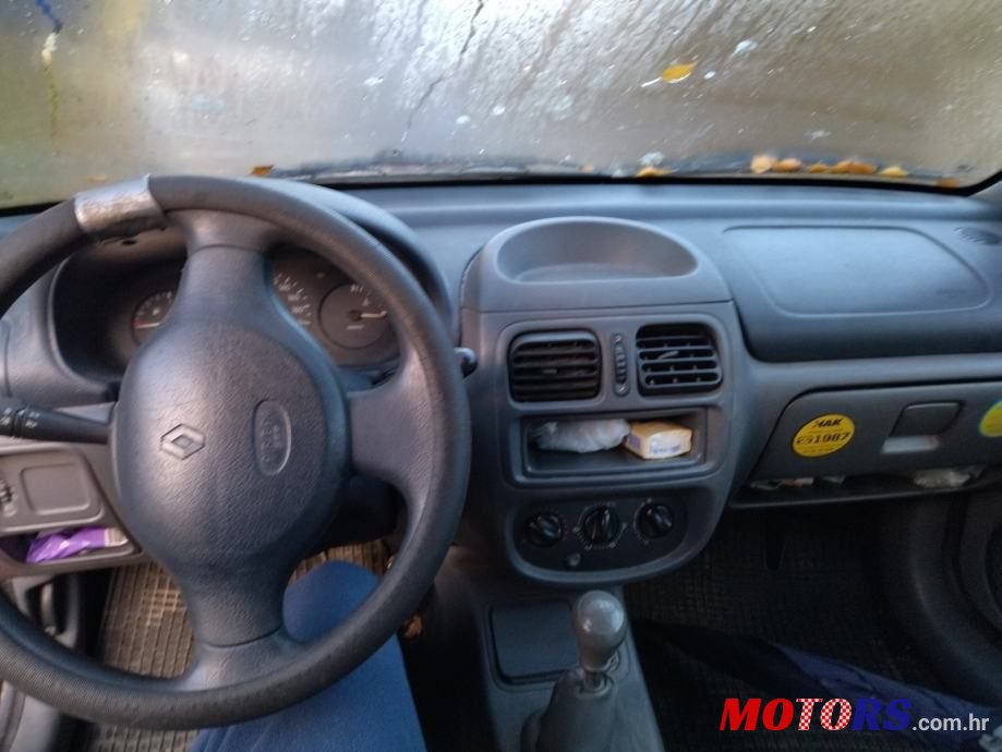 2000' Renault Clio 1,2 photo #5
