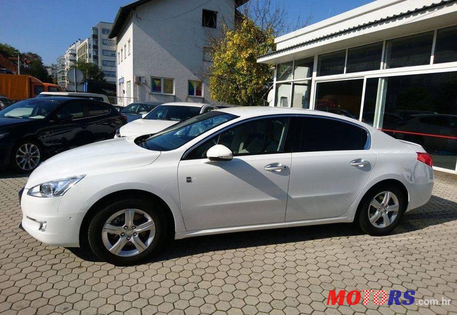 2013' Peugeot 508 Hybrid4 2,0 Hdi photo #1