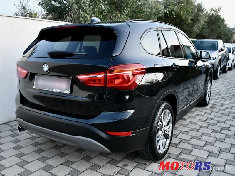 2017' BMW X1 16D photo #5