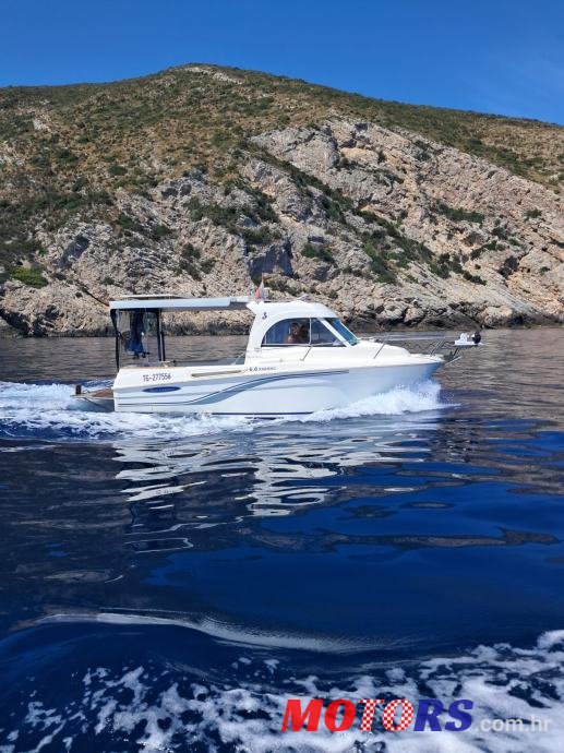 2006' Beneteau Antares 6.6 fishing photo #1