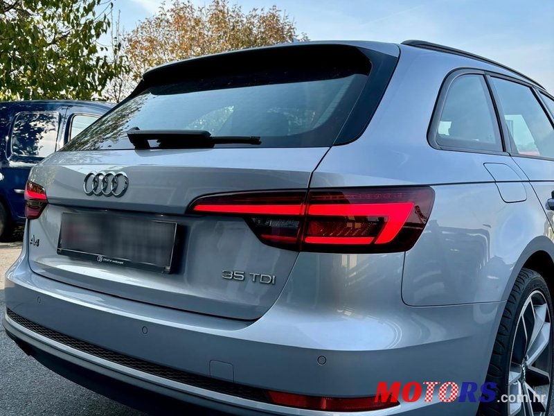 2019' Audi A4 Avant photo #6