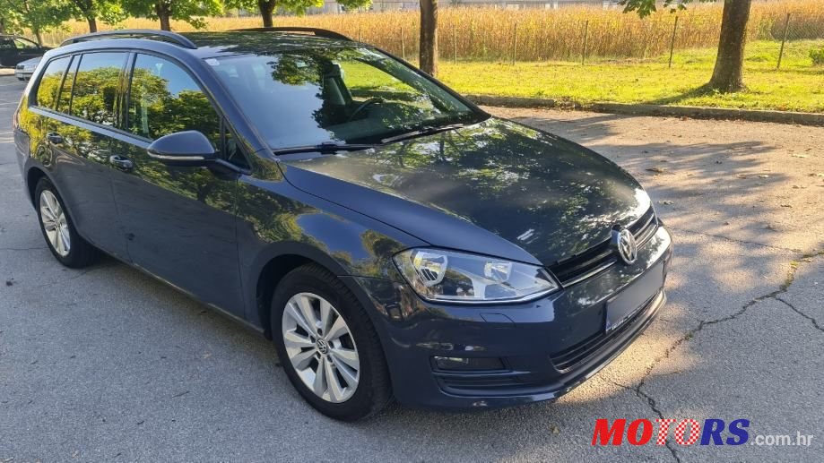 2014' Volkswagen Golf 7 Variant photo #3
