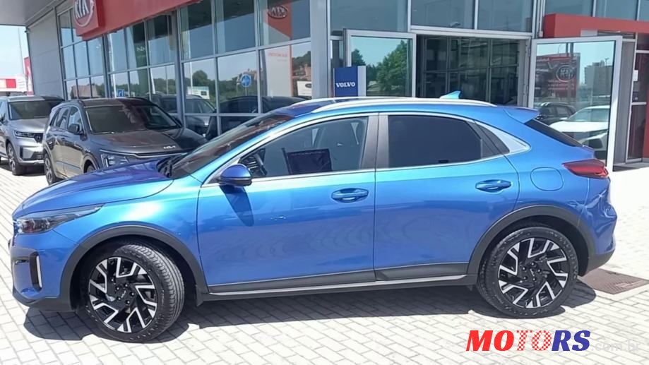 2023' Kia XCeed photo #5