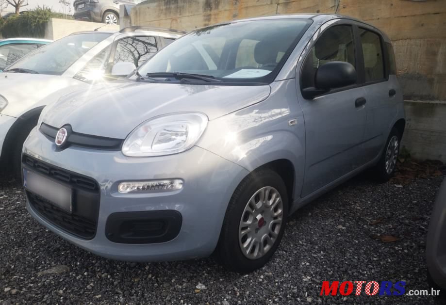 2022' Fiat Panda 1,0 photo #2