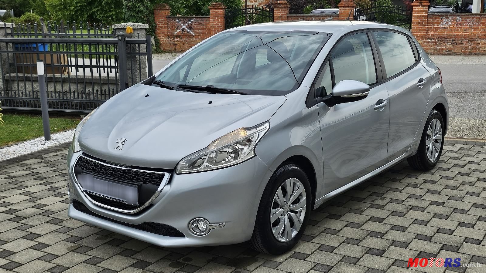 2013' Peugeot 208 1,2 Vti photo #1