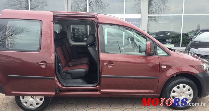 2010' Volkswagen Caddy 1,6 Tdi photo #2