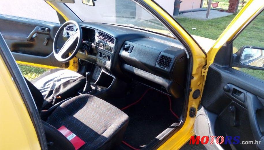 1995' Volkswagen Golf III Cl photo #1