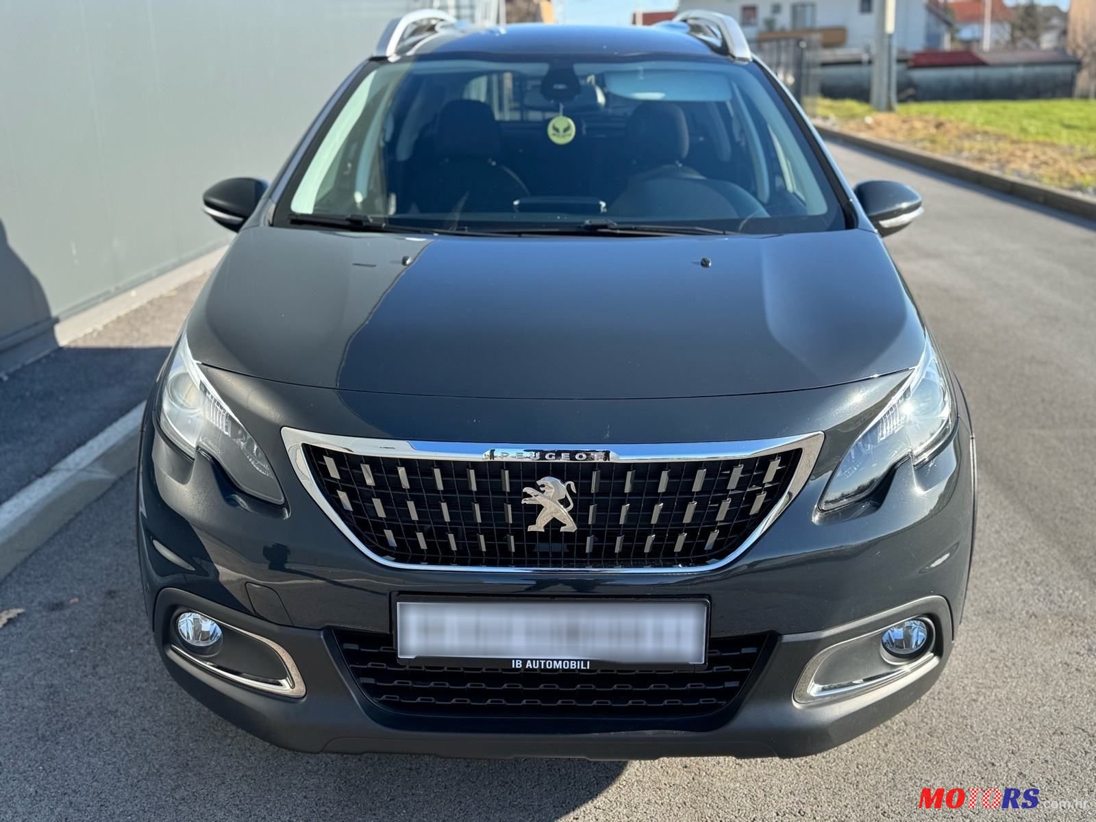 2019' Peugeot 2008 1,2 Puretech photo #3
