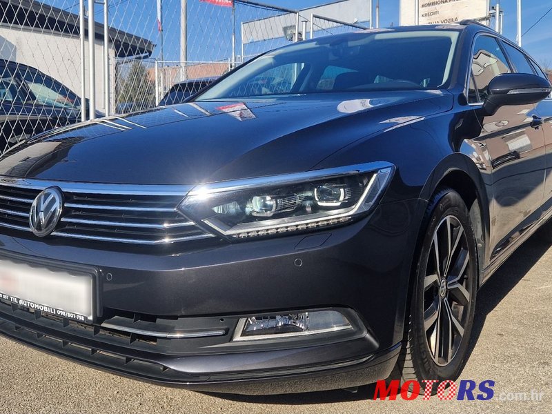 2019' Volkswagen Passat Variant photo #3