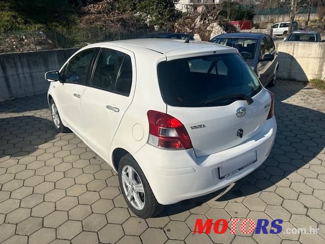 2011' Toyota Yaris 1,3 3 Vvt-I Sol photo #3