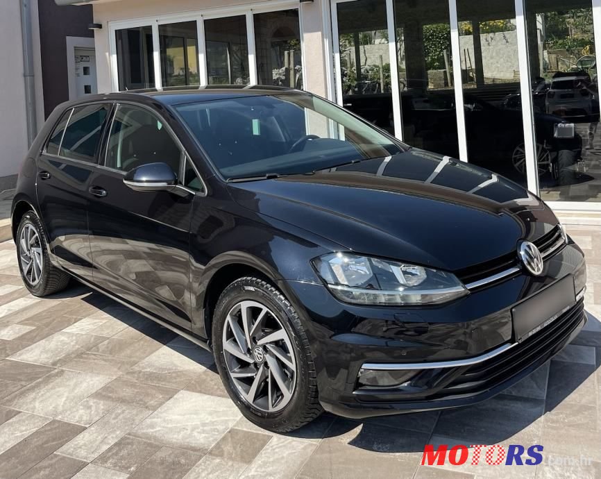 2017' Volkswagen Golf 7 1,6 Tdi Bmt photo #2
