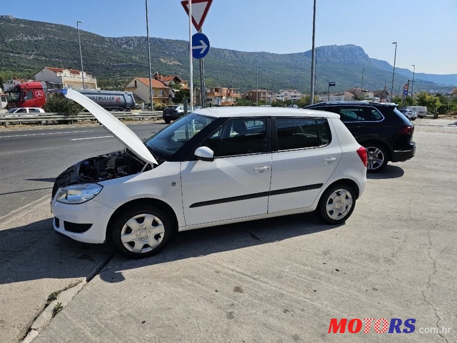 2011' Skoda Fabia 1,6 Tdi photo #1