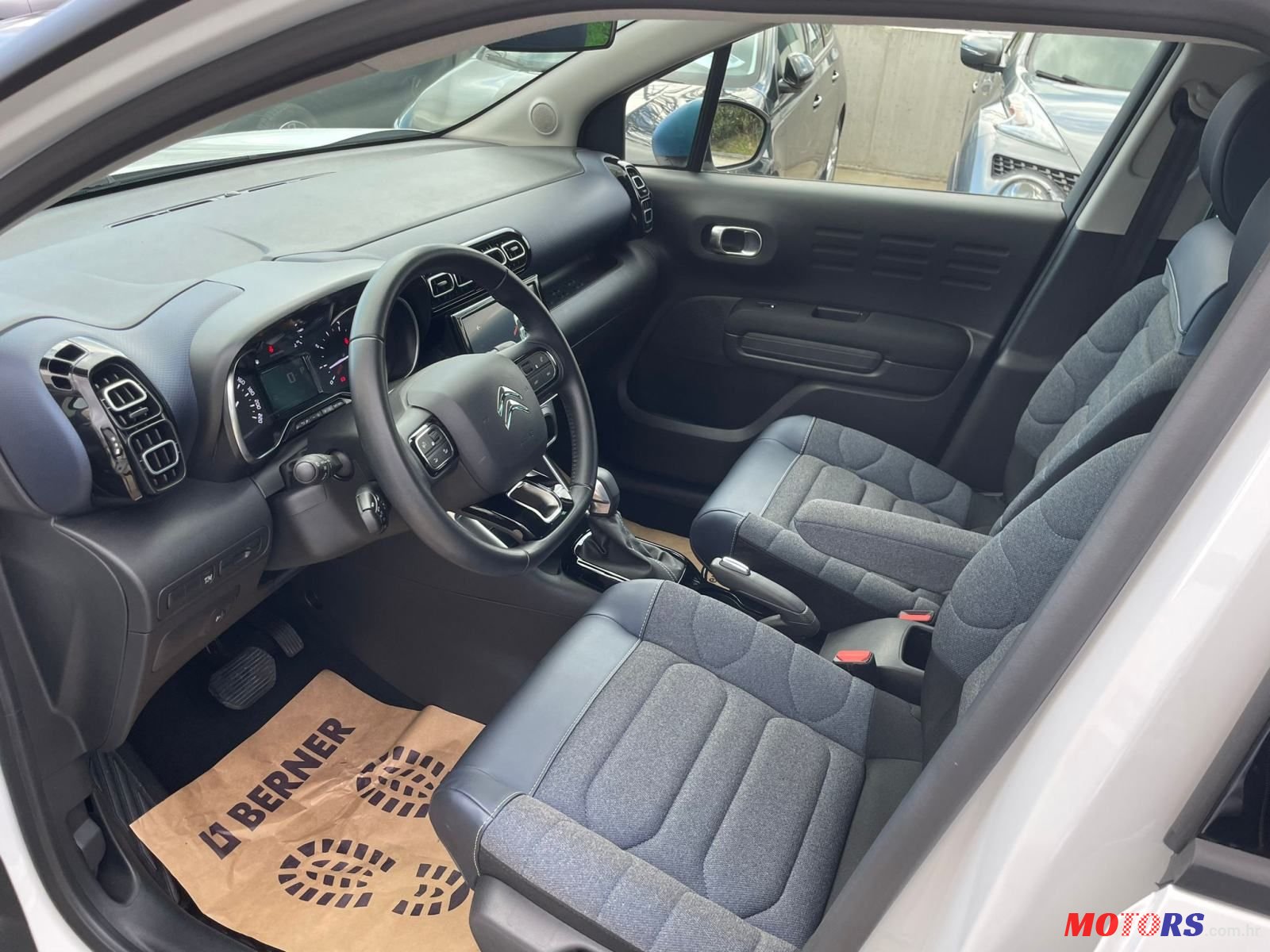 2021' Citroen C3 Aircross 1,2 Puretech photo #6