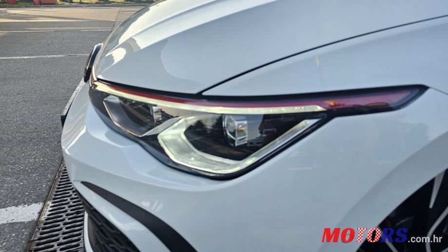 2022' Volkswagen Golf VIII photo #4