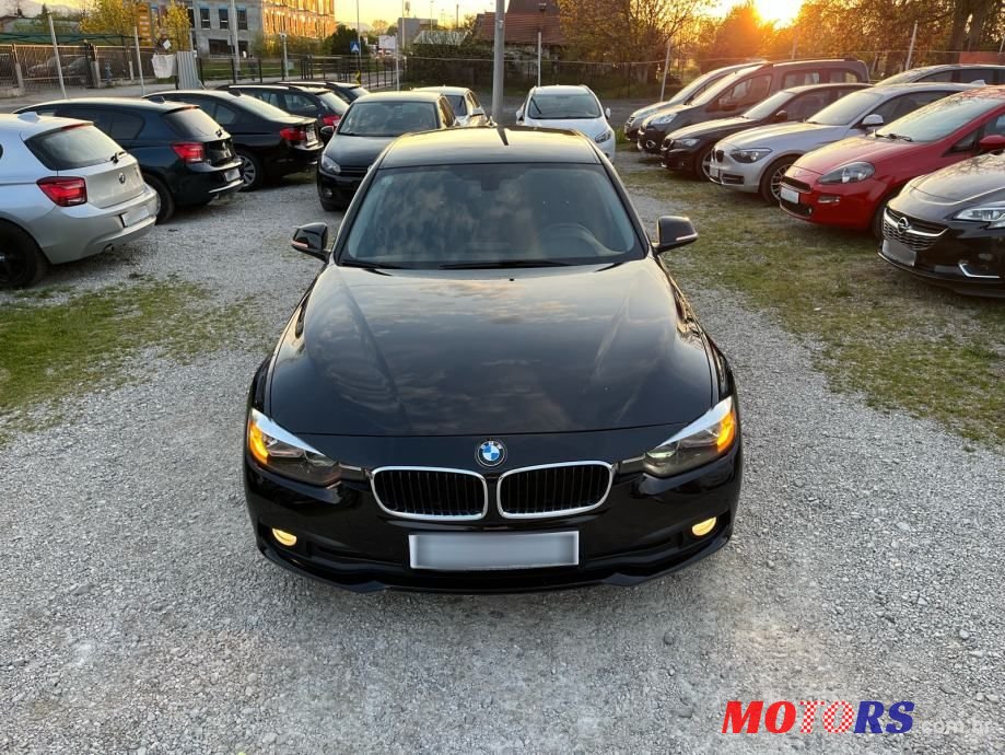 2016' BMW Serija 3 318D photo #2
