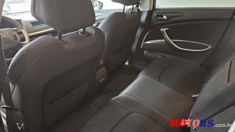 2013' Citroen C5 2,0 Hdi photo #6