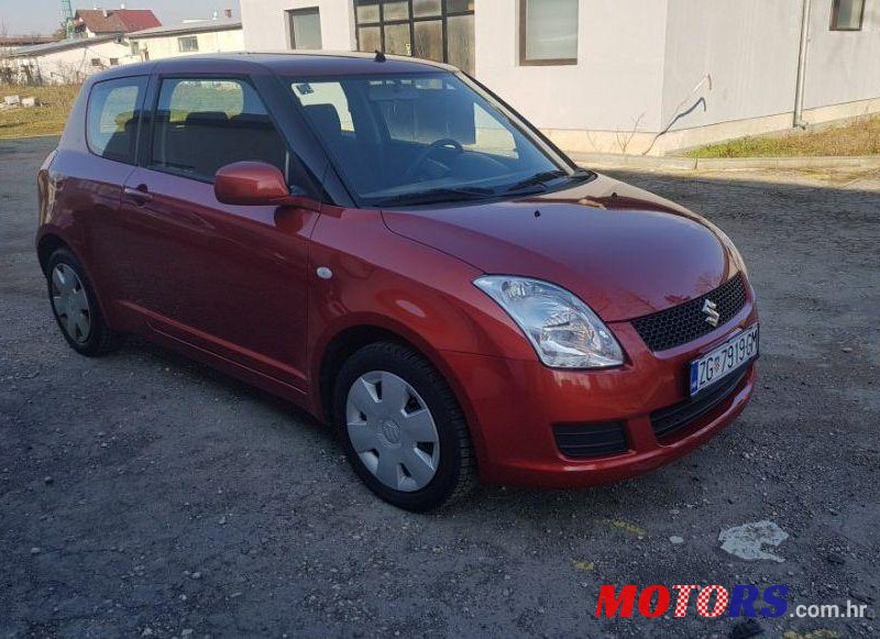 2010' Suzuki Swift 1,3 Gc photo #1