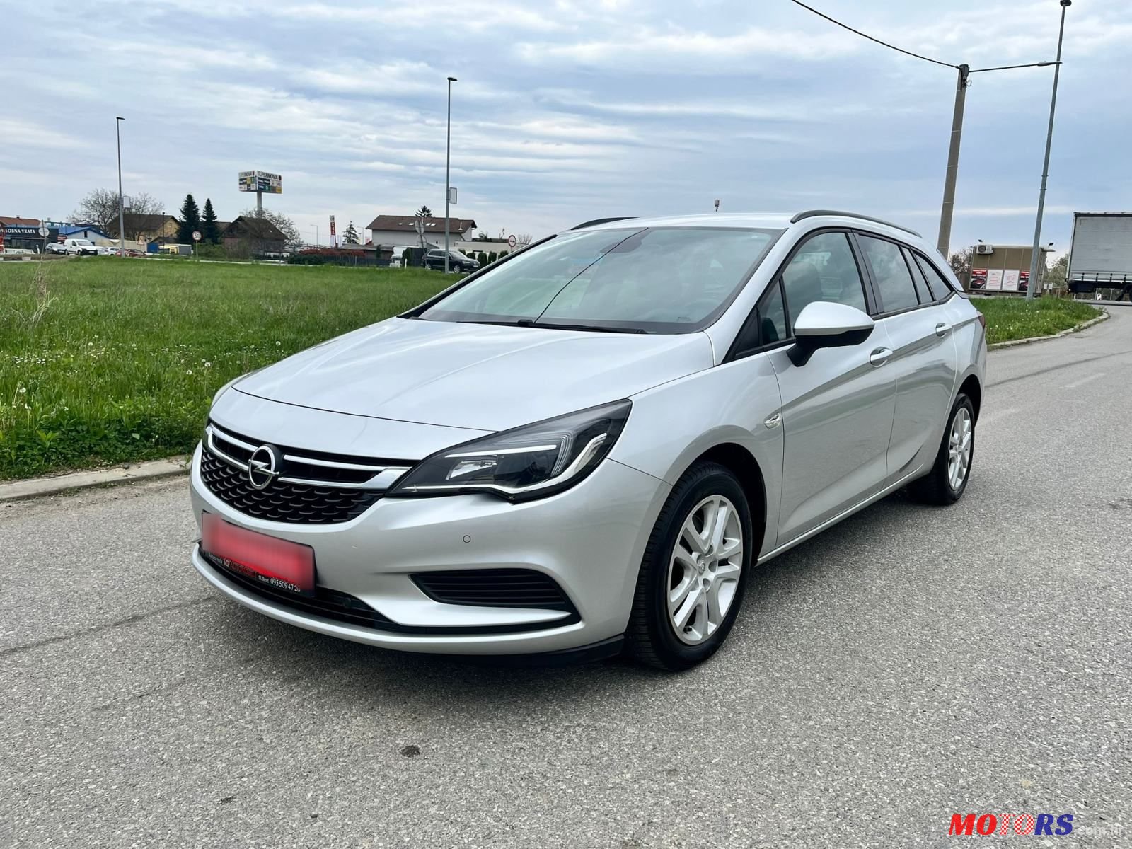 2016' Opel Astra Karavan photo #1