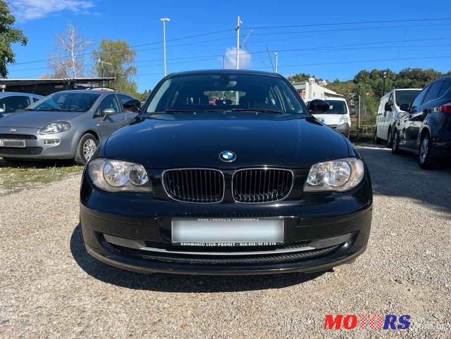 2009' BMW Serija 1 116D photo #2