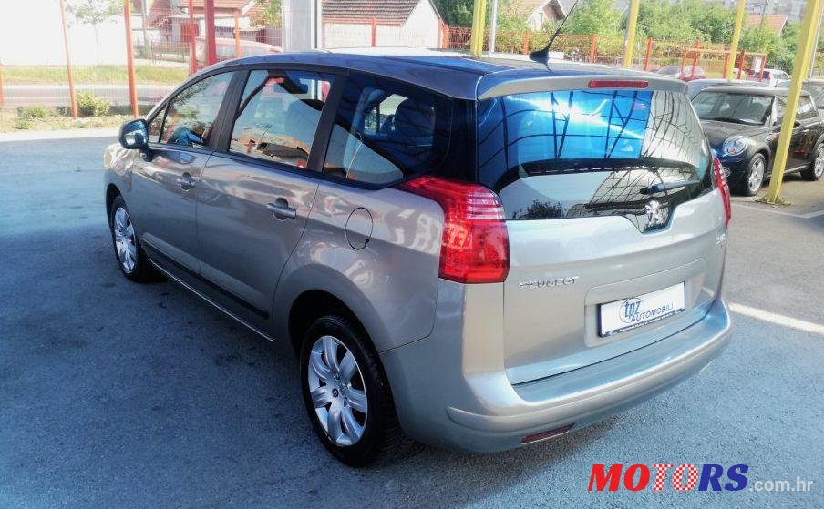 2012' Peugeot 5008 1,6 Hdi photo #3