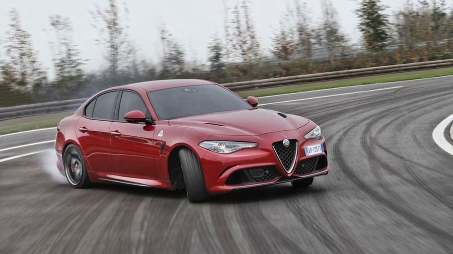 Alfa Romeo Giulia Quadrifoglio stigla do ‘Future Classics’ nagrade od Autocara