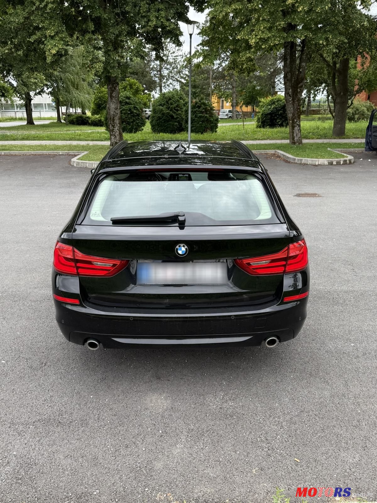 2018' BMW Serija 5 Touring 520D photo #3