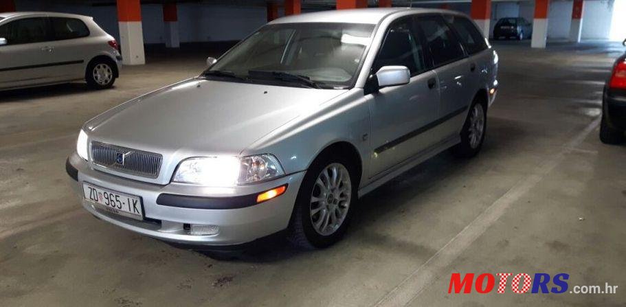 2001' Dacia Logan 1.9.Tdi photo #2