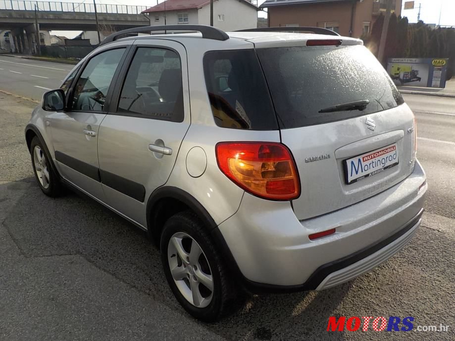 2009' Suzuki SX4 photo #6
