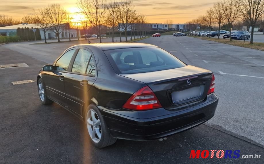 2001' Mercedes-Benz C-Klasa 200 Classic photo #5