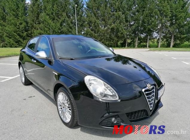 2013' Alfa Romeo Giulietta 1.6 Jtdm D.N.A. Sportiva photo #1