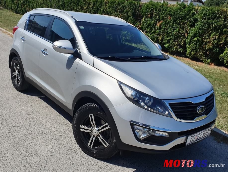 2011' Kia Sportage photo #3