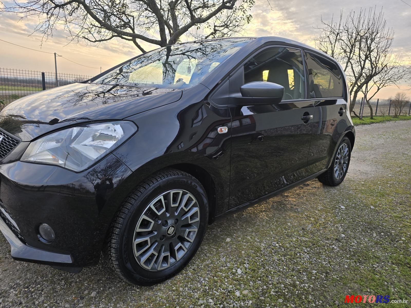 2018' SEAT Mii 1.0 Mpi photo #2