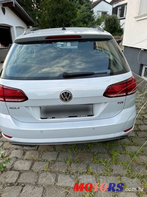 2017' Volkswagen Golf VII Variant photo #3