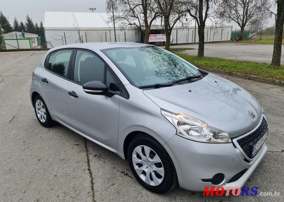 2015' Peugeot 208 1,4 Hdi photo #1