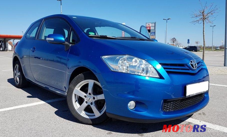 2011' Toyota Auris 1,4 D-4D Cool photo #1