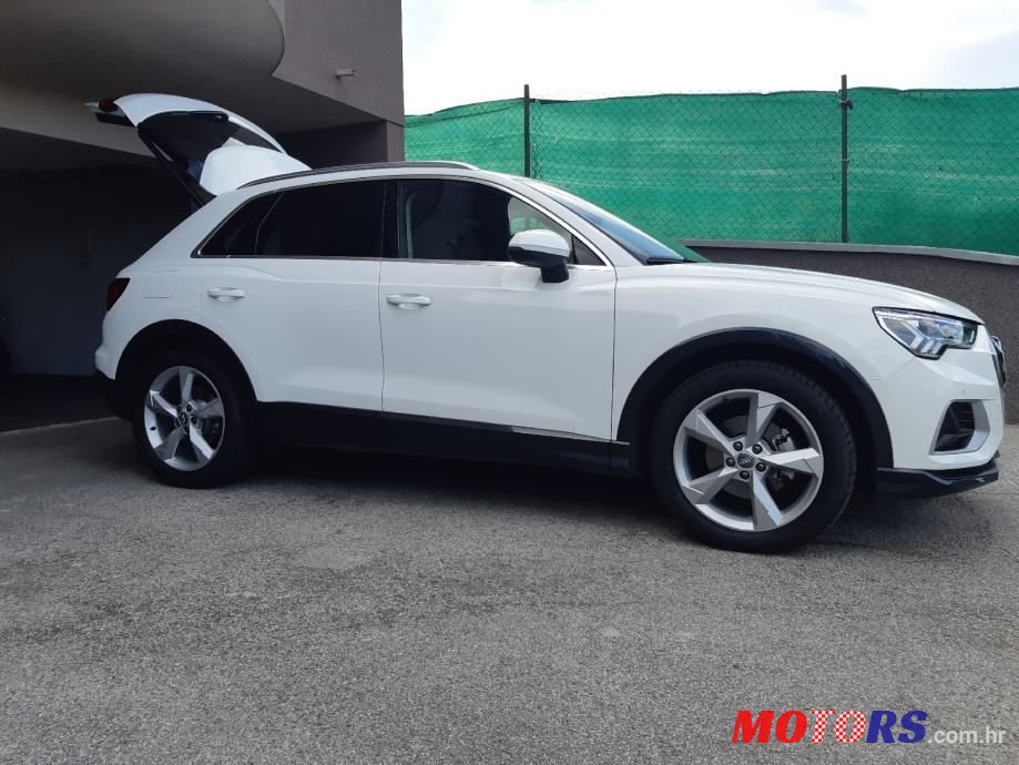 2020' Audi Q3 35 Tdi photo #1