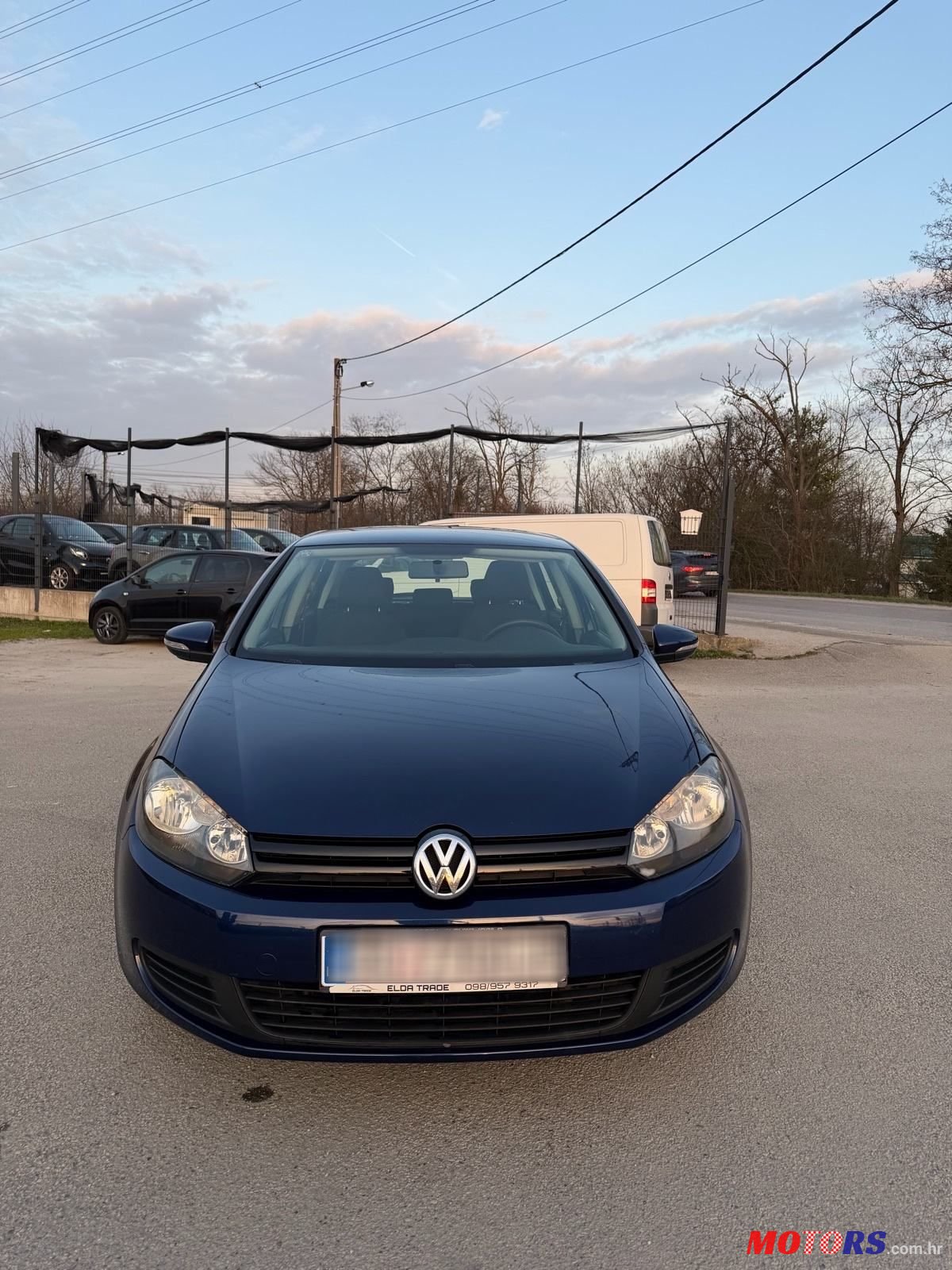 2010' Volkswagen Golf VI 1,6 Tdi photo #3