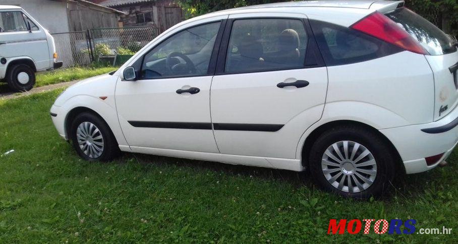 2002' Ford Focus 1,8 photo #1