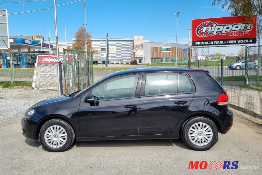 2010' Volkswagen Golf 6 1,6 Tdi photo #3