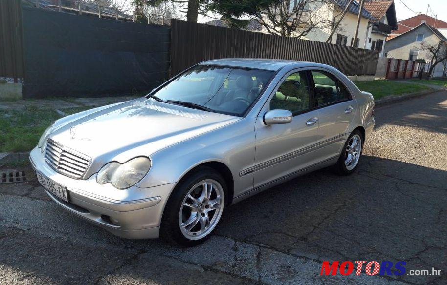 2003' Mercedes-Benz C-Klasa photo #2