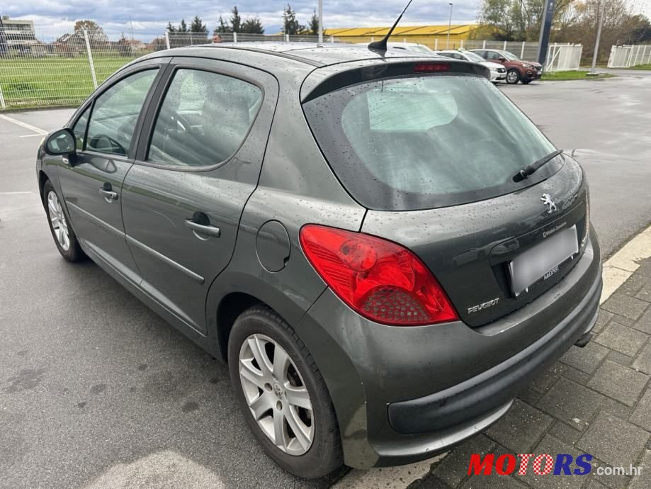 2006' Peugeot 207 1,6 Hdi photo #5