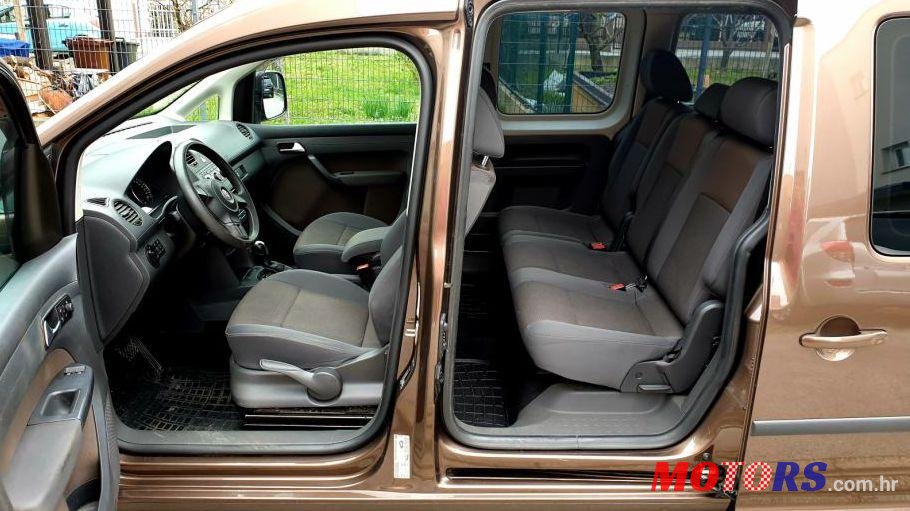 2012' Volkswagen Caddy 1,6 Tdi photo #4