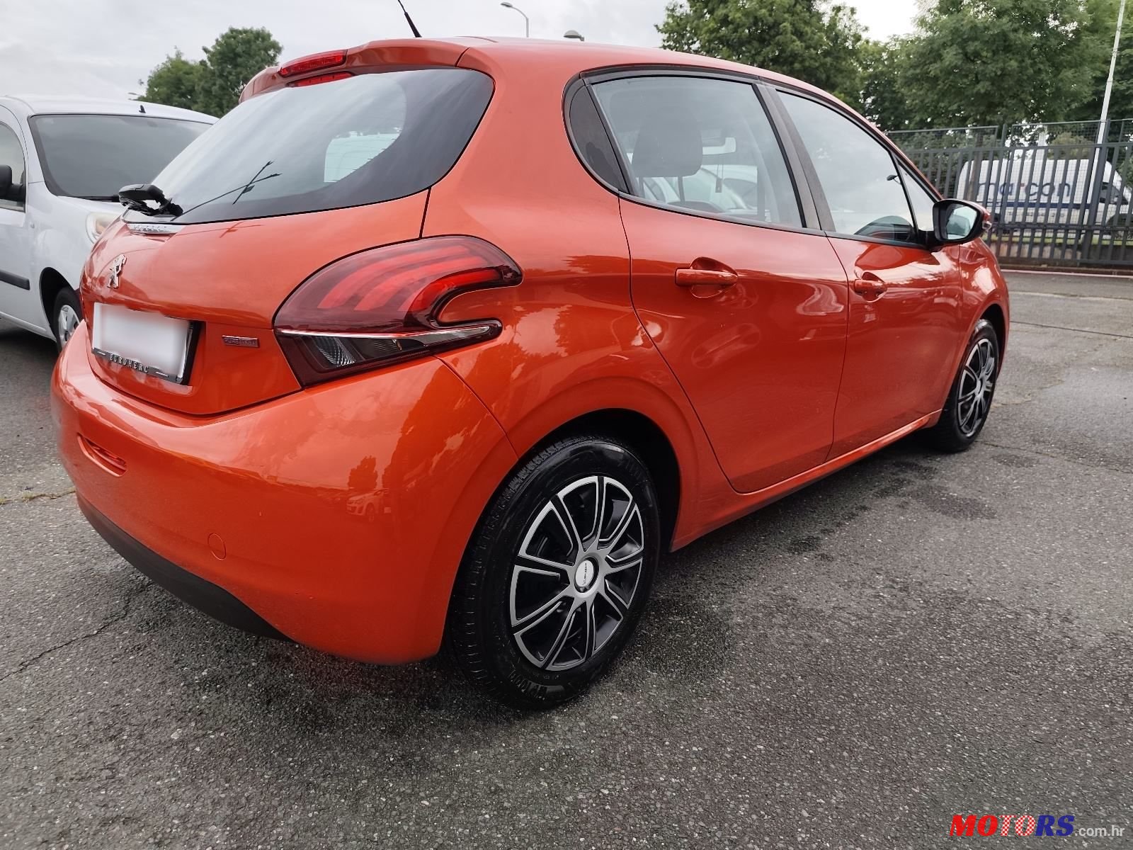 2017' Peugeot 208 1,2 Puretech photo #4