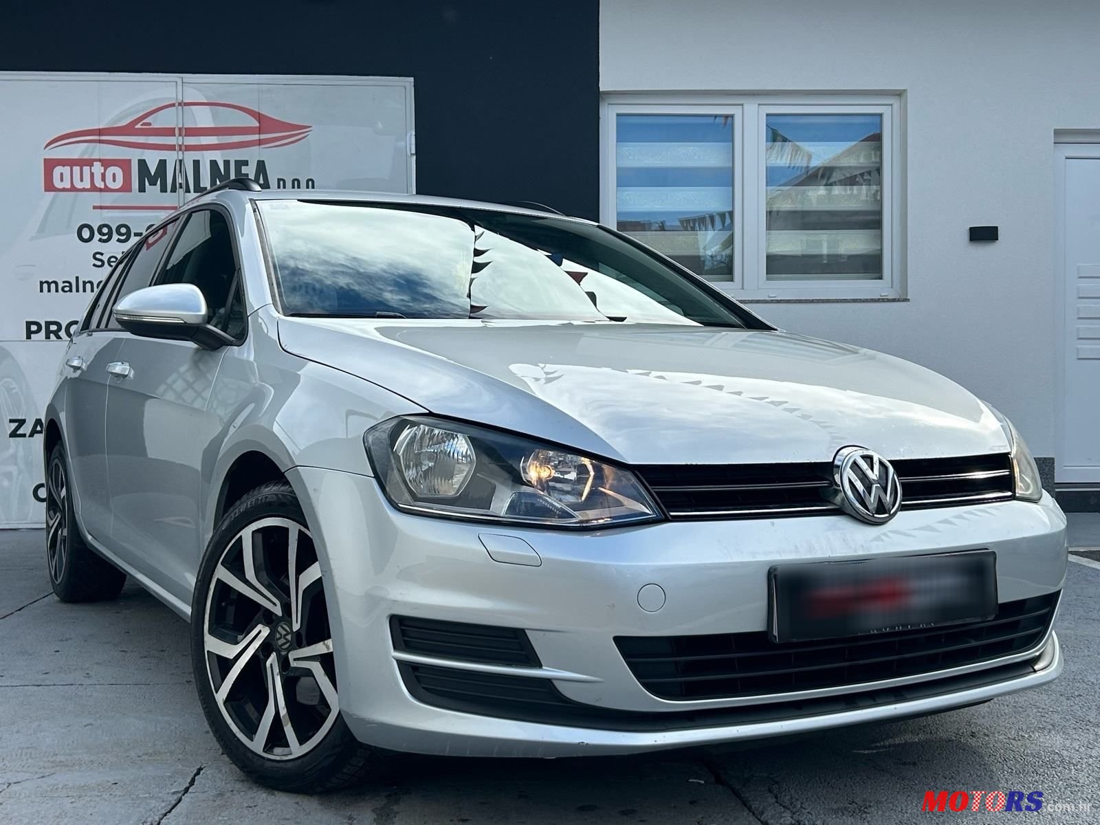 2014' Volkswagen Golf VII Variant photo #2