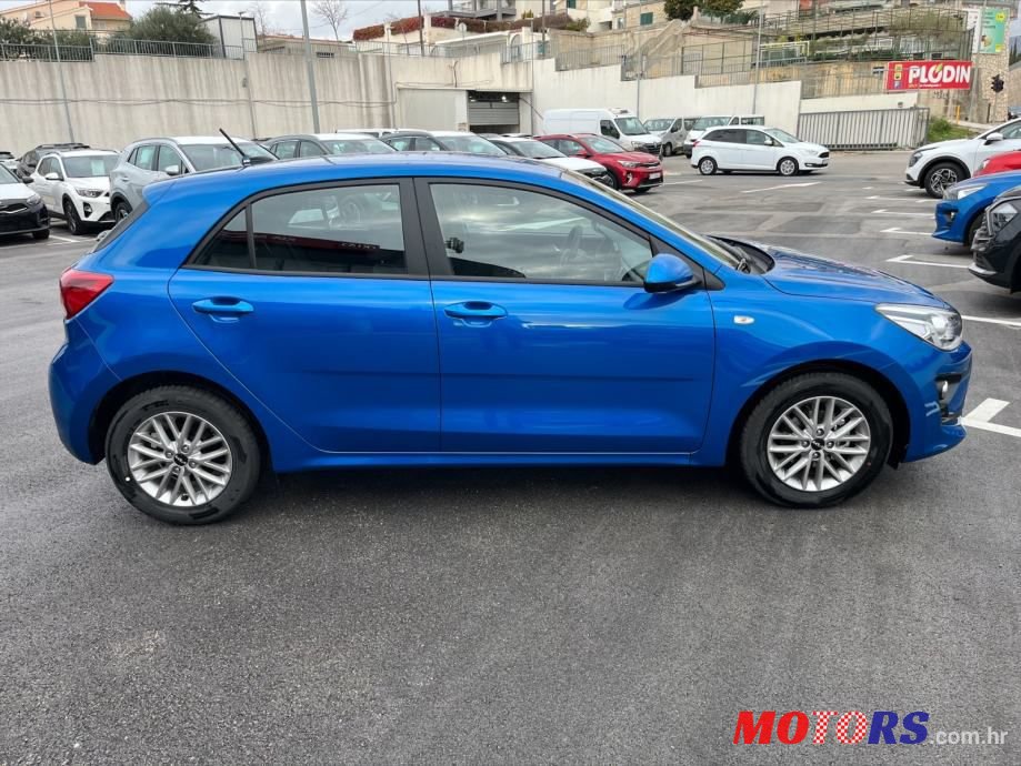 2022' Kia Rio 1.2 photo #5