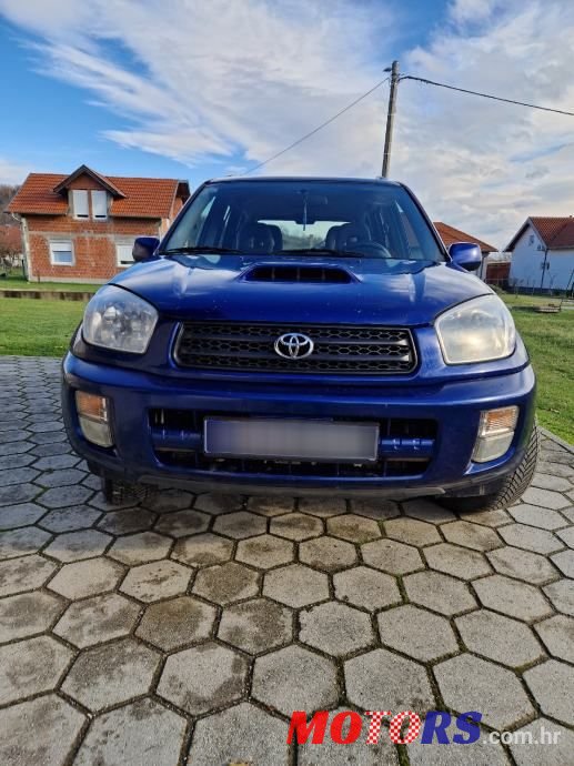 2001' Toyota RAV4 2,0 D-4D photo #1